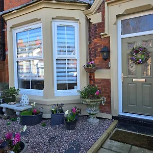 Homestay Windmill House Lytham, Lytham St Annes